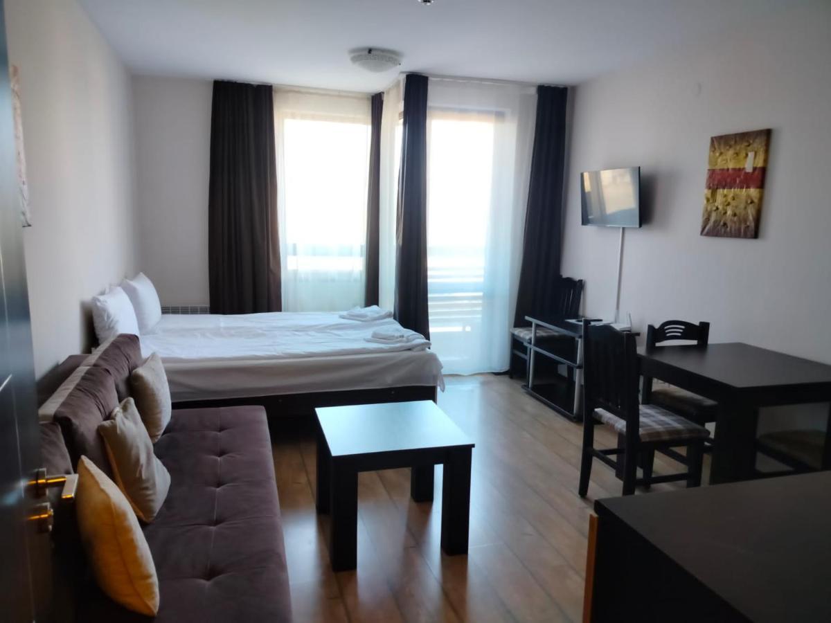 Alpine Lodge Bansko Apartments Экстерьер фото