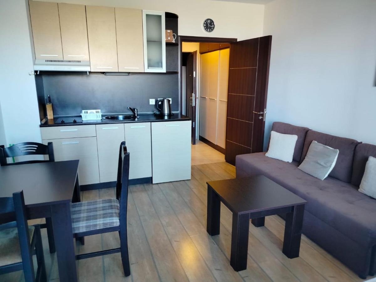 Alpine Lodge Bansko Apartments Экстерьер фото