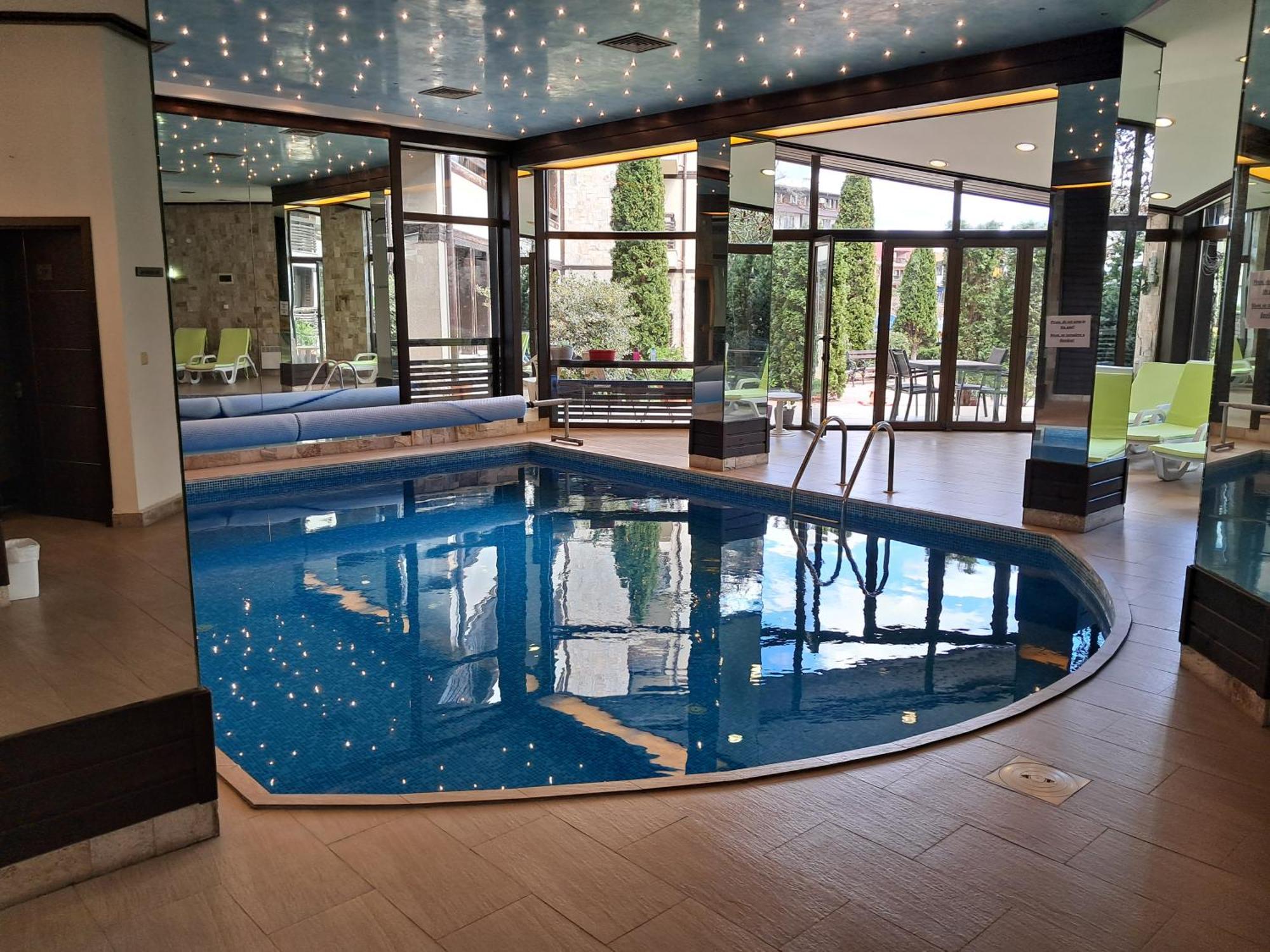 Alpine Lodge Bansko Apartments Экстерьер фото