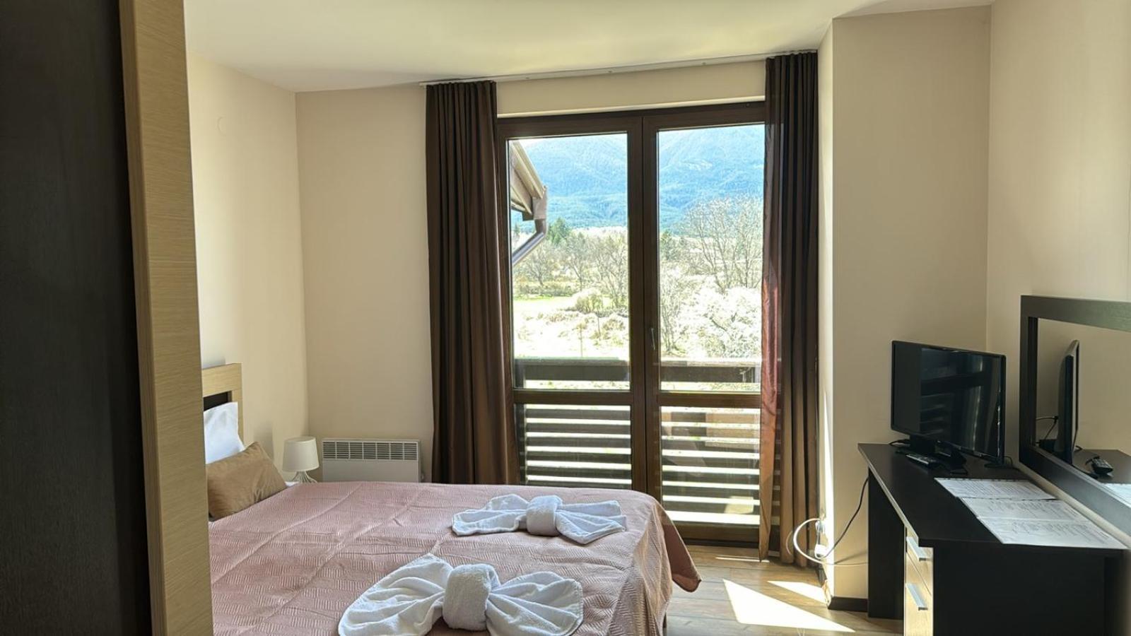 Alpine Lodge Bansko Apartments Экстерьер фото