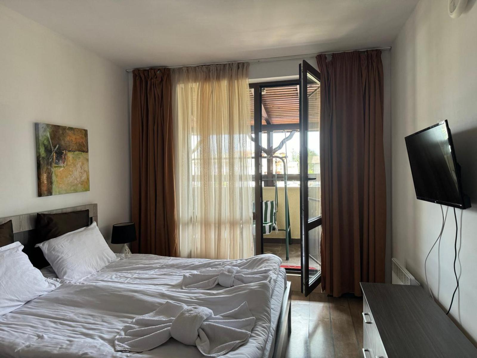 Alpine Lodge Bansko Apartments Экстерьер фото