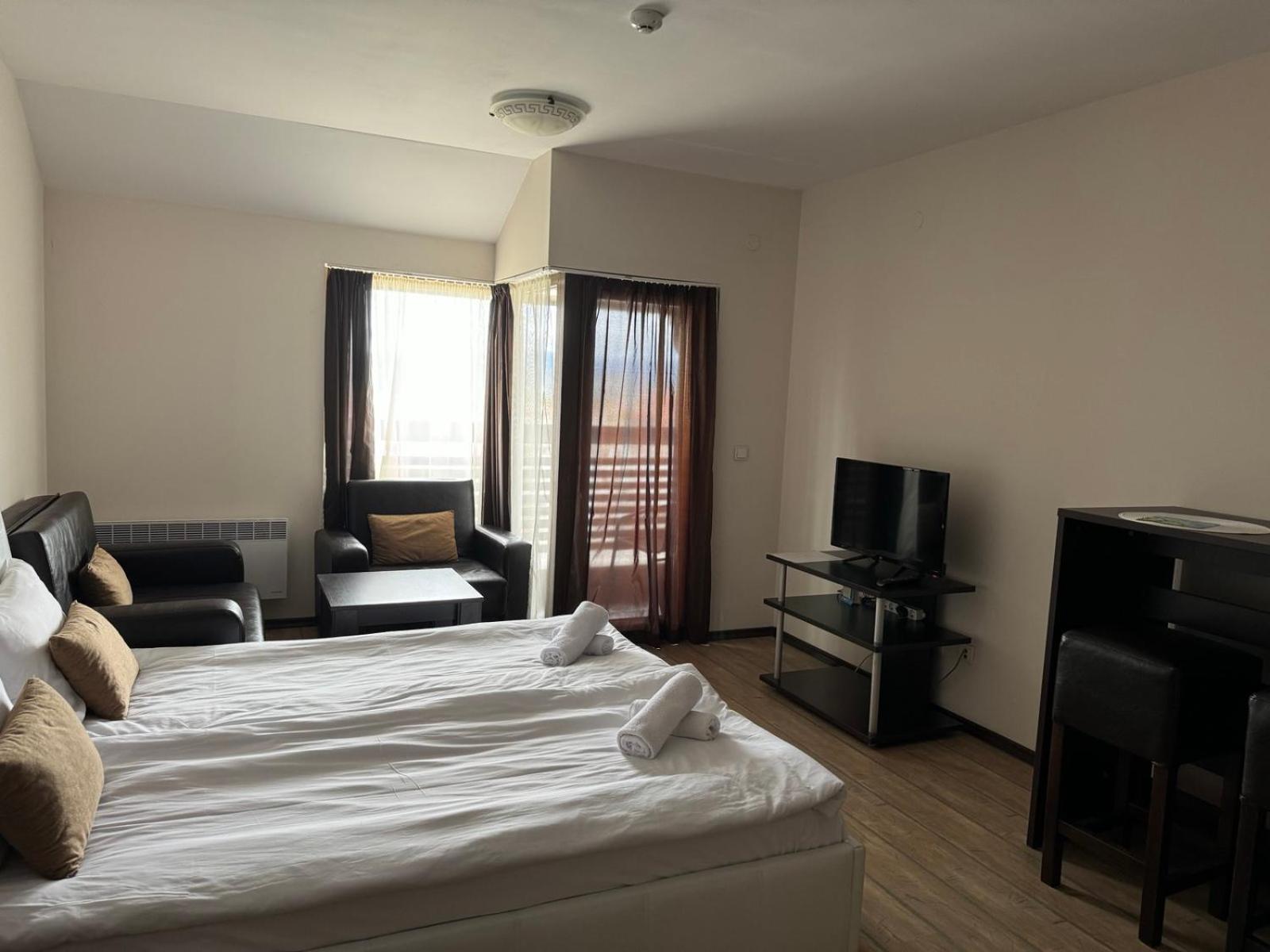 Alpine Lodge Bansko Apartments Экстерьер фото