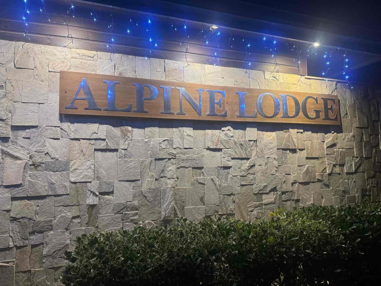 Alpine Lodge Bansko Apartments Экстерьер фото